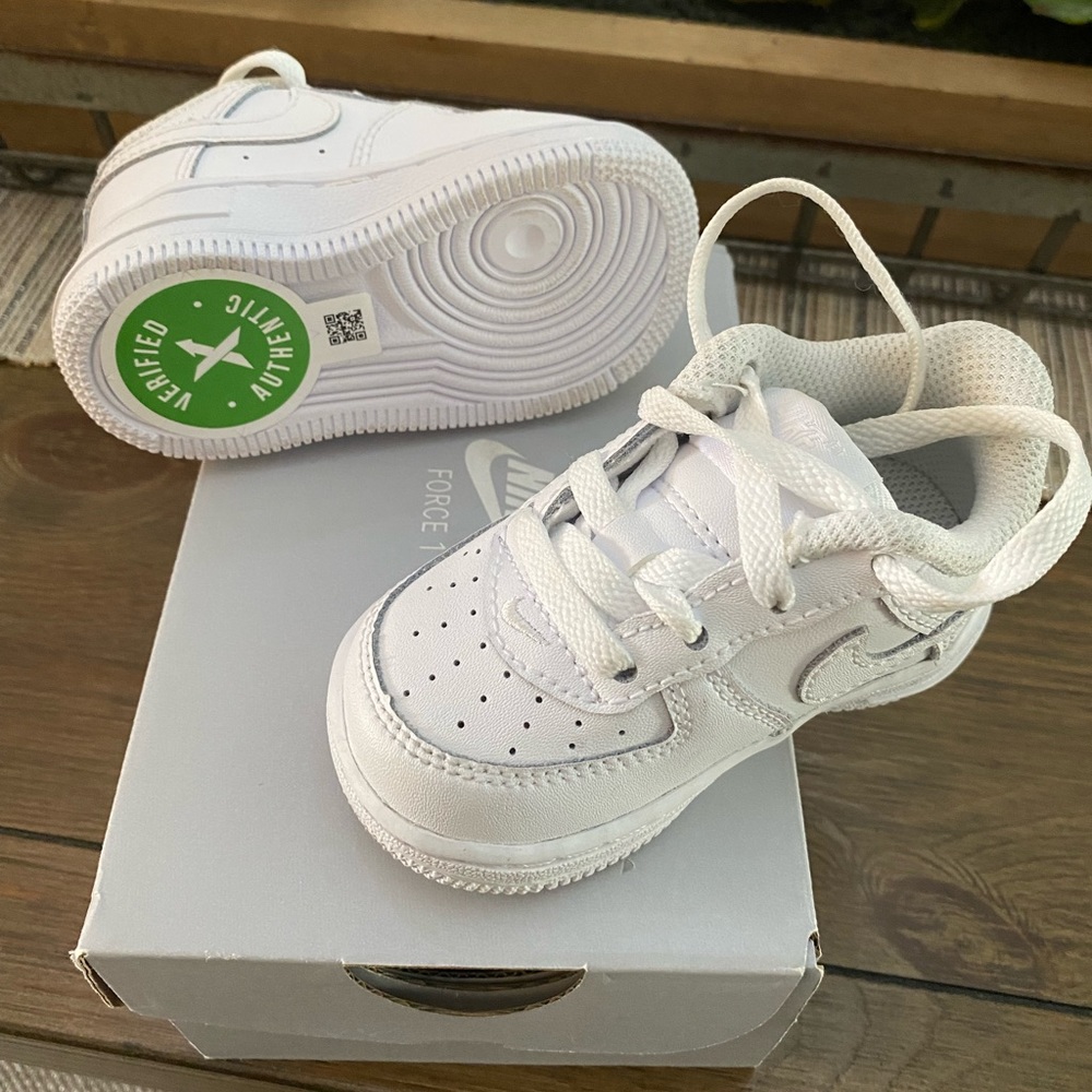 Toddler White Air Force 1s Size 4c